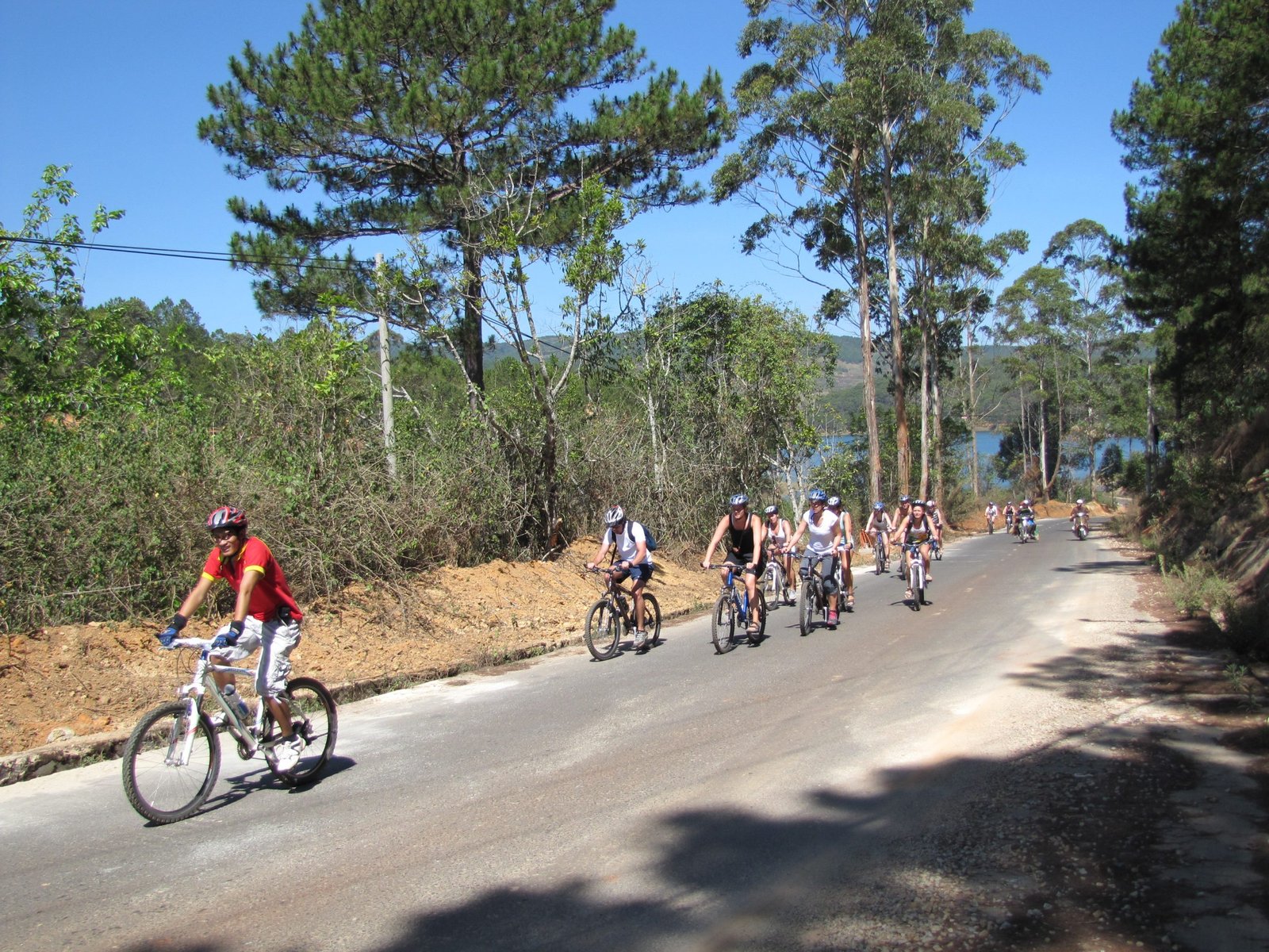 Journey by Bicycle from Da Lat to Nha Trang and Vung Tau 15 Days